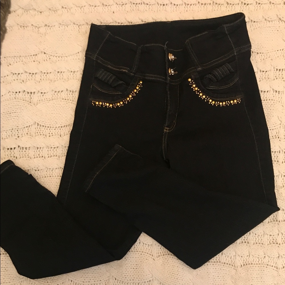 Black Capris Columbian butt lift